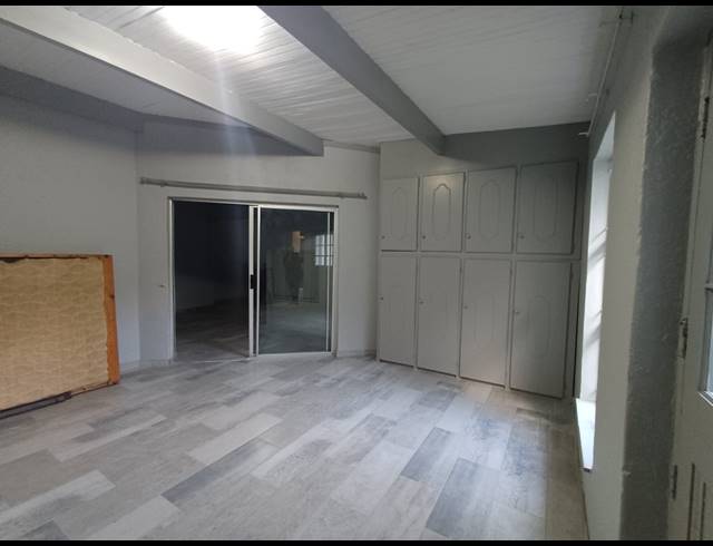 4 BEDROOM HOUSE FOR SALE IN FLORA GARDENS